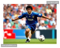 LPL老牌AD原形毕露！被他嫌弃菜的辅助，换队后打上登峰第一